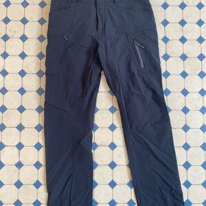 The North Face Men's Navy Cargo Pants